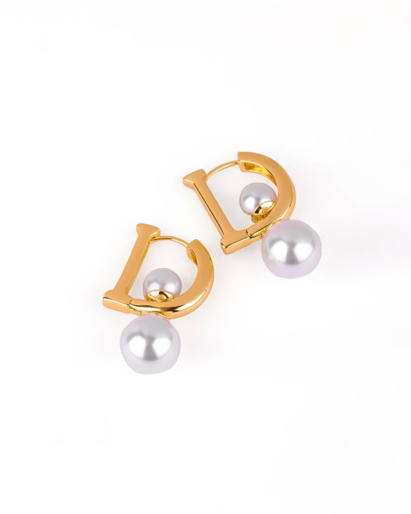 TAAHIRA Dee Pearl Earrings - Image 1
